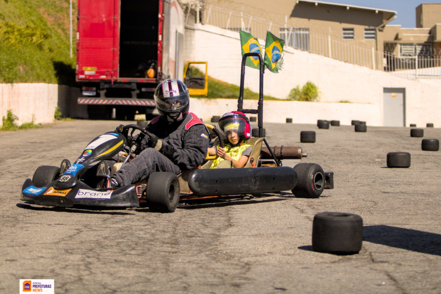 Entre curvas e sorrisos: Kart Terapia abre inscrições para nova edição